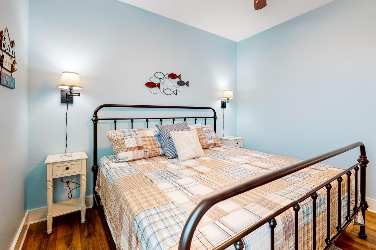 Knot 2 Crabby Villa Кристал Бийч Екстериор снимка